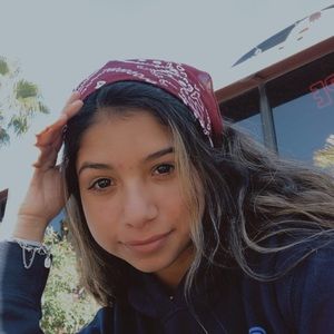 Meet your Posher, Isabella